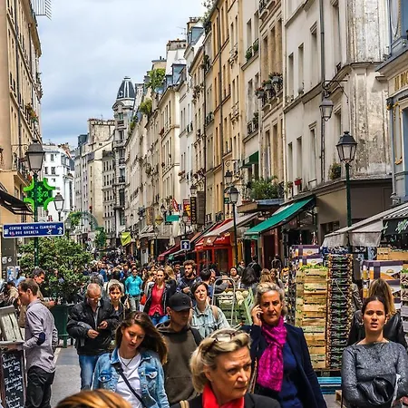 Cute And New Duplex In The Heart Of Paris