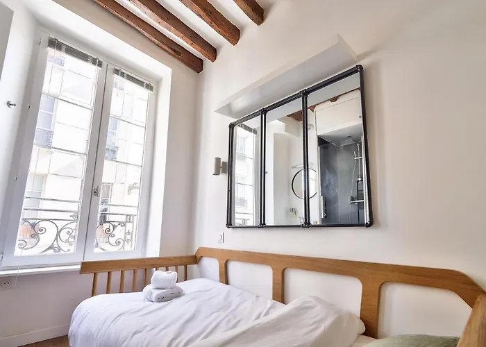 Cute And New Duplex In The Heart Of