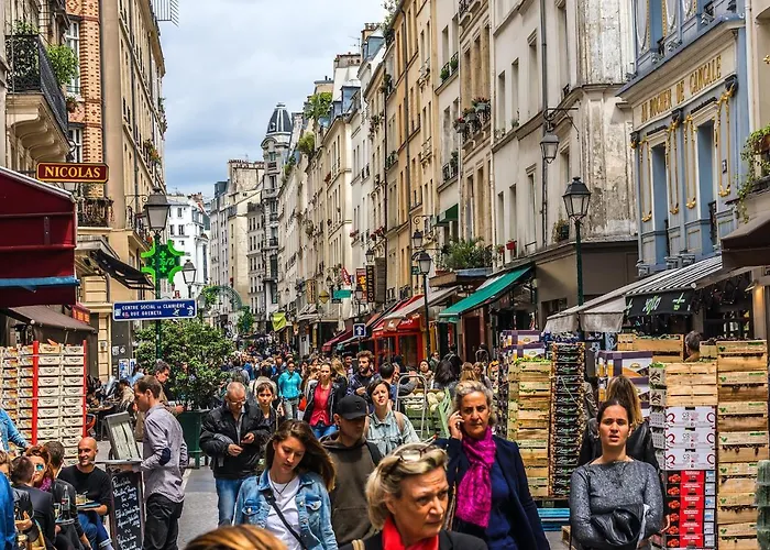 Cute And New Duplex In The Heart Of Paris