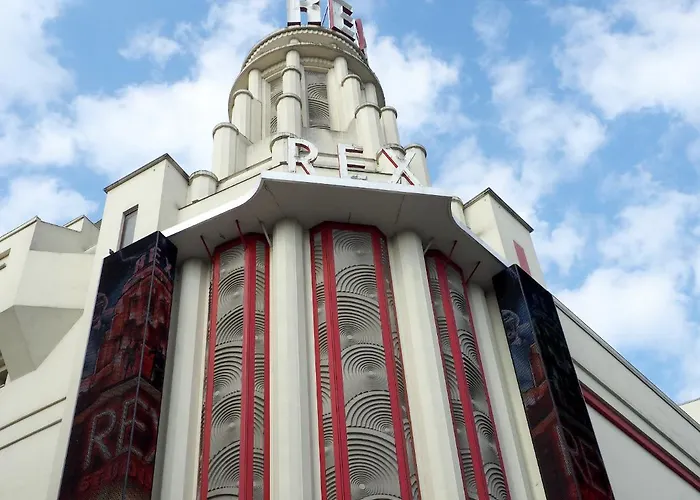 Cute And New Duplex In The Heart Of Paris
